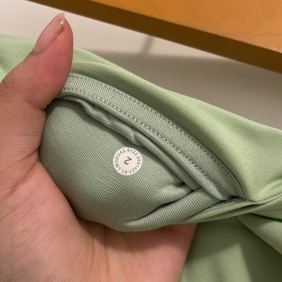 lululemon align pant 25” in creamy mint - Picture 2 of 3